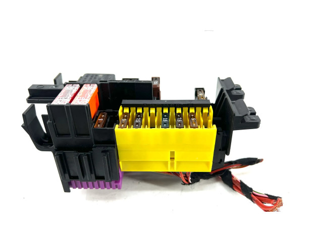 Pojistková skříňka A2059067200 Mercedes-Benz E W213 2017