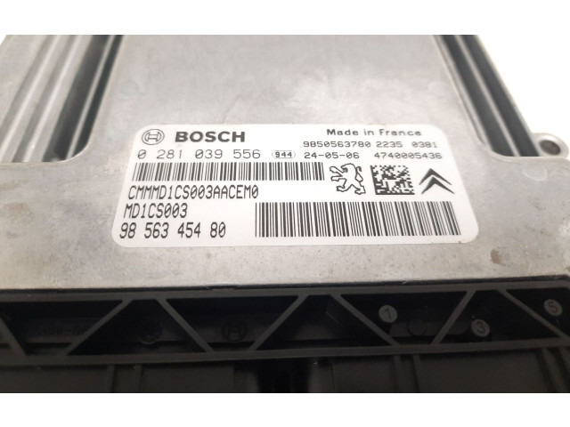 Блок управления двигателя 0281039556, MD1CS003 Opel Combo E