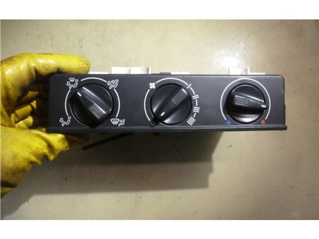 Блок управления климат-контролем    Skoda Felicia I