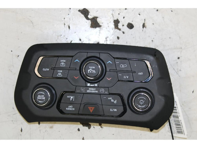 Блок управления климат-контролем Jeep Renegade