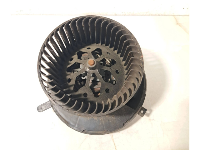 Вентилятор печки TG26 Skoda Yeti (5L)