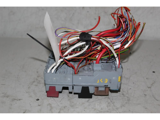 Блок предохранителей    Jeep Renegade    