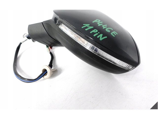 Зеркало электрическое Volkswagen Golf VIII 2019 - года