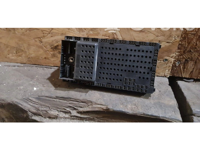 Блок предохранителей 08696040 Volvo V70