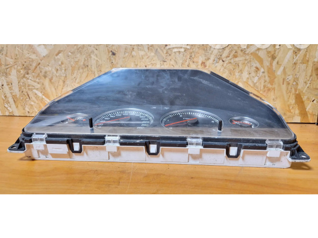 Přístrojová deska Volvo S80 2004 30682277