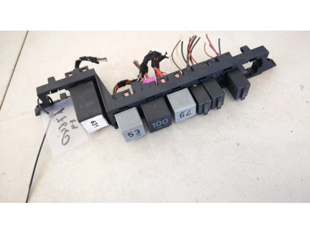 Блок предохранителей  3d1937499e   Volkswagen Phaeton    