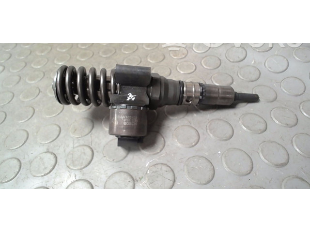 Форсунка 03G130073B, 03G130073BX    Volkswagen Touran I   
