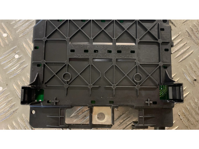 Блок предохранителей S118470003G Citroen C5