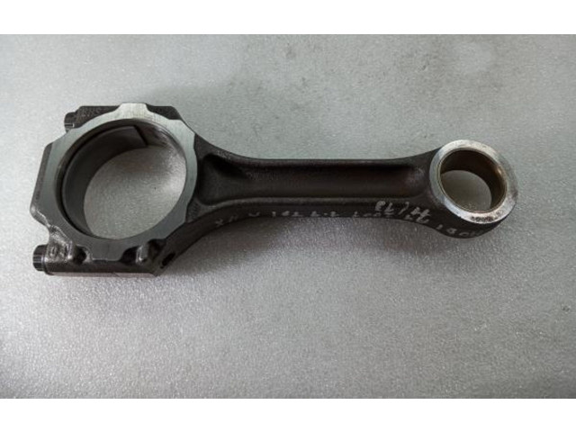 Píst 038F   Audi A4 S4 B6 8E 8H     