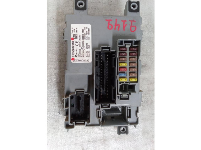 Блок предохранителей 01358812080   Citroen C5    