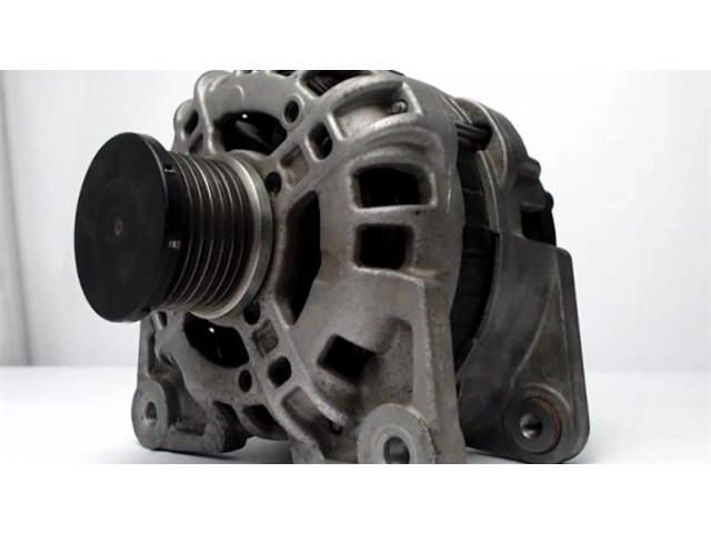 Генератор 231006007RA Renault Clio IV