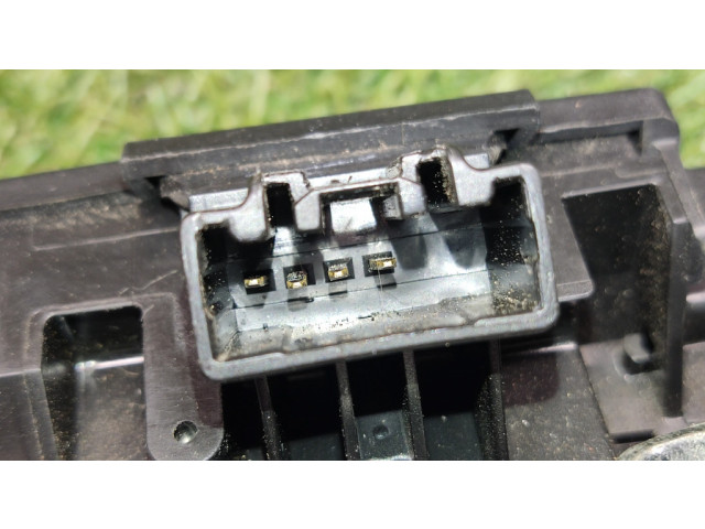 Zámek zadních dveří A442A66BC Ford Fiesta 2014