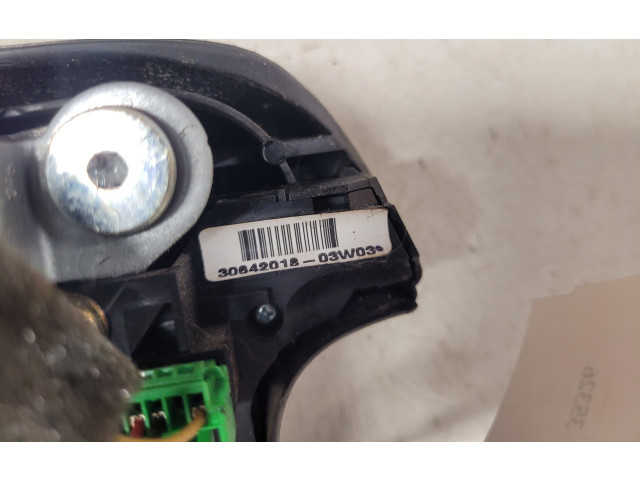 Подушка безопасности водителя 30642025, 243530700323   Volvo V70