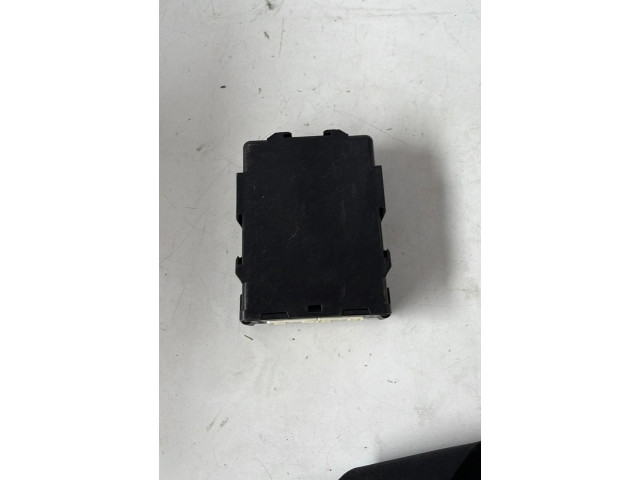 Блок управления коробкой передач 89535-75010, 2ZR   Toyota Auris 150