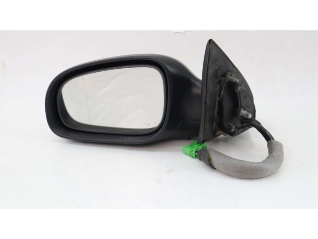 Зеркало электрическое Volvo V70 2000 - 2004 года