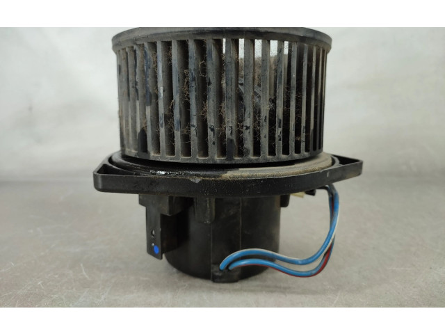 Вентилятор печки       Nissan Vanette