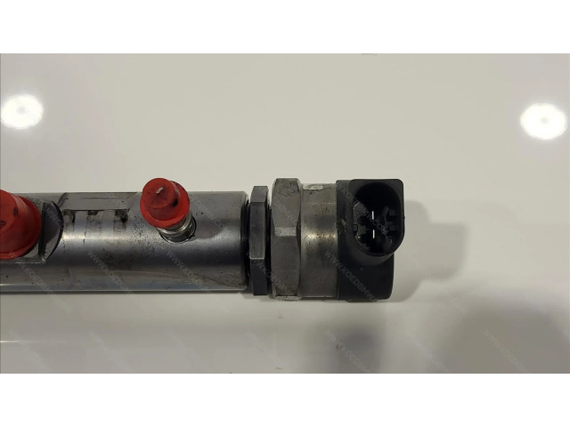 Vstřikovací lišta 13537805423 BMW X5 F15 N57N