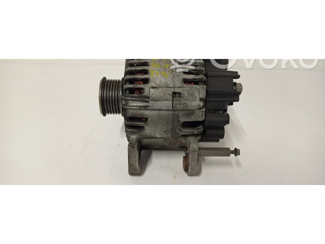 Генератор 03C903023H Volkswagen Jetta V