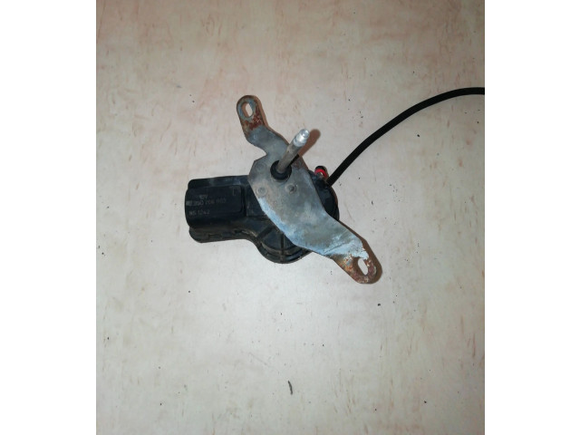 Моторчик стеклоочистителя 0390206953    Volvo V70