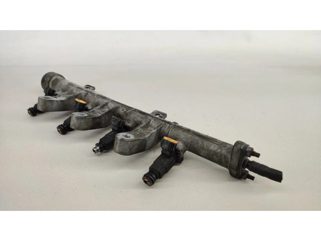 Vstřikovací lišta Hyundai Accent 1.3