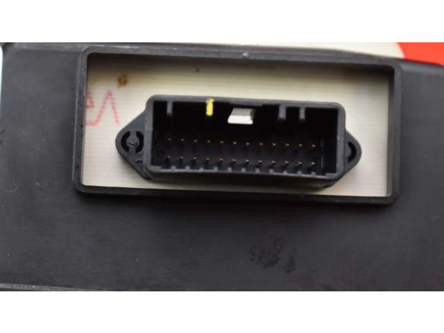 Панель приборов 8200377739, 8200377739   Dacia Logan I       