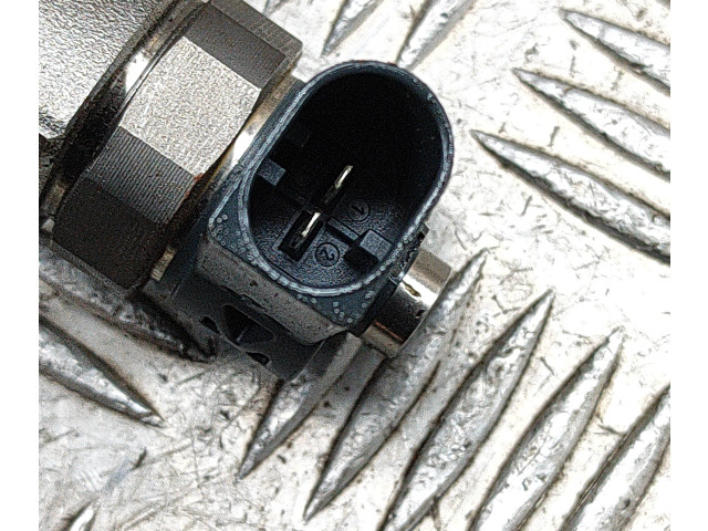 Форсунка 04L130277AC, 0445110469 Skoda Octavia Mk3 (5E)