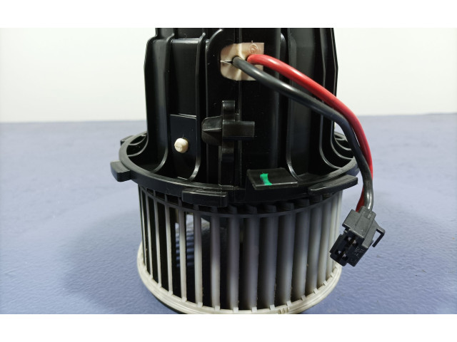 Вентилятор печки Audi Q5 SQ5