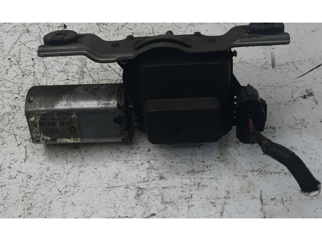 Моторчик заднего дворника     Jeep Cherokee III KJ