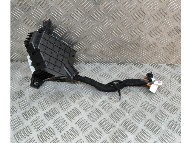 Блок предохранителей 10282645, 10282644 MG HS