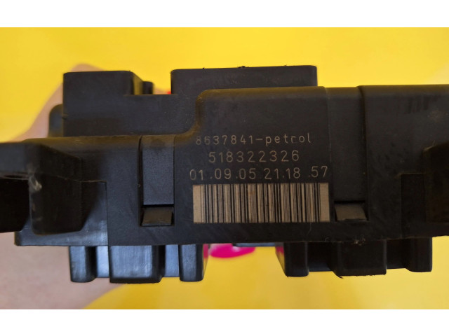 Блок предохранителей  518322326, 8637841   Volvo V70    