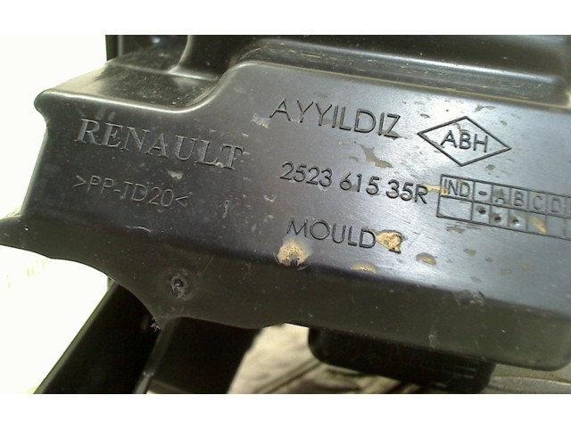 Pojistková skříňka 252361535R, 252361535R Renault Captur II 2021