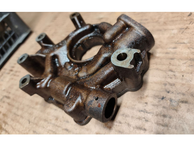 Масляный насос     Jeep Cherokee III KJ 