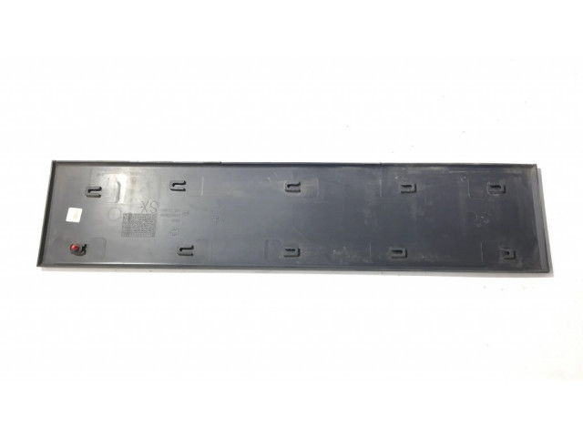 Отделка загрузочная дверь (молдинги)