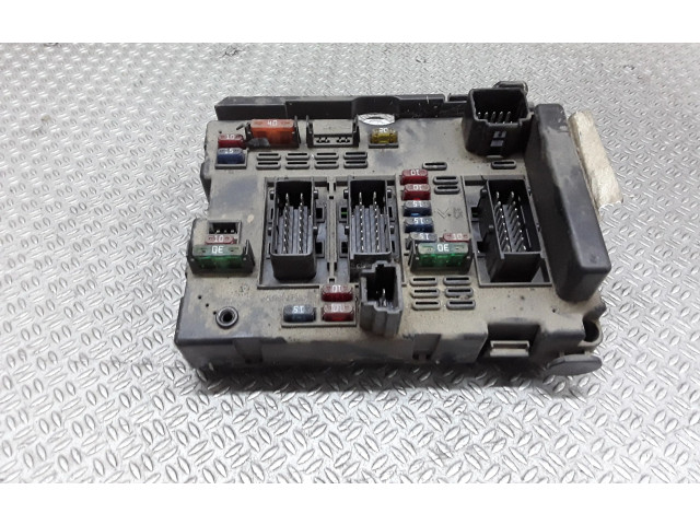 Pojistková skříňka 9650664080 Peugeot 307 2001