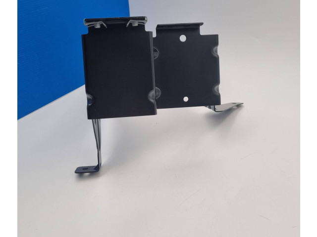 Pojistková skříňka Держатель / кронштейн усилителя звука 23310110, 6927698 BMW 1 E81 E87 2008