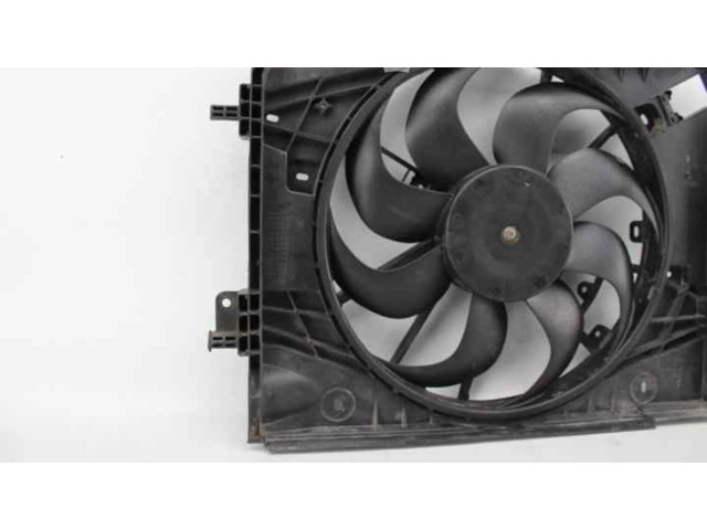 Вентилятор радиатора     214818009R, 214818009R    Renault Clio IV 