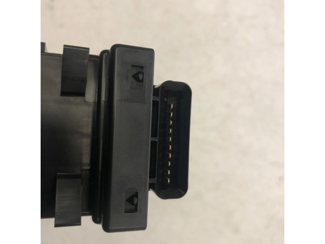 Ручка стеклоочистителей 17J671 Mazda CX-5 II