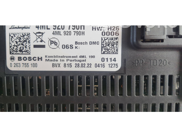 Přístrojová deska Lamborghini Urus 2022 4M1920790H, 4ML920790H