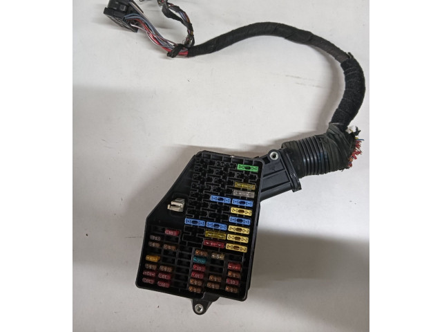 Блок предохранителей Skoda Fabia Mk1 (6Y)