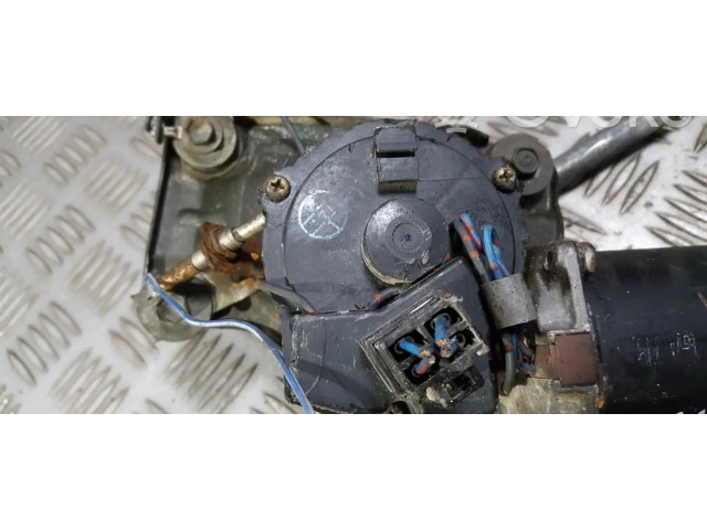 Моторчик дворников     Mazda 626