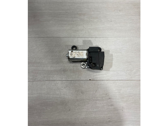 Přístrojová deska BMW 5 E39 1997 8361640