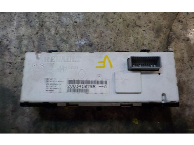 Дисплей       Renault Trafic II (X83)