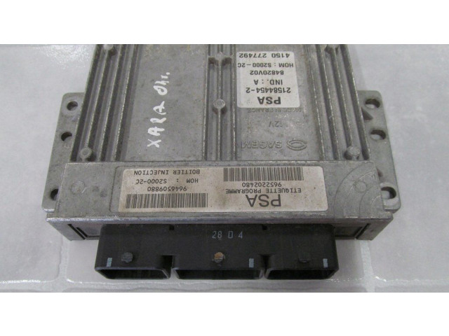 Блок управления двигателя 9652202480   Citroen C3