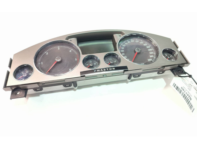 Панель приборов 3D0920886C Volkswagen Phaeton