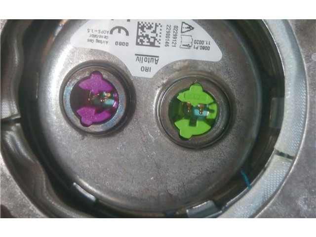 Подушка безопасности водителя D5252T, 32332168 Volvo V70