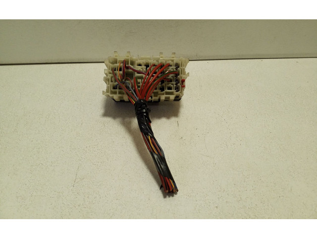 Блок предохранителей 6G9T14K131AB   Volvo S60    