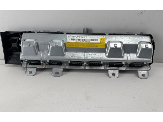 Подушка безопасности для колен 617379600C Mercedes-Benz A W176