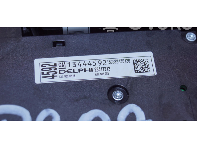 Блок управления климат-контролем 13435154   Vauxhall Astra J