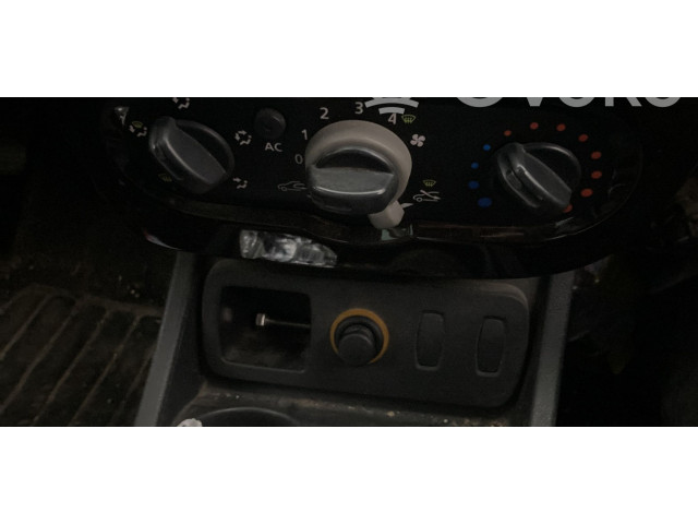 Блок управления климат-контролем 6001551800   Dacia Duster