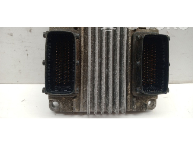 Блок управления двигателя 8973003261, 12214079   Opel Combo C